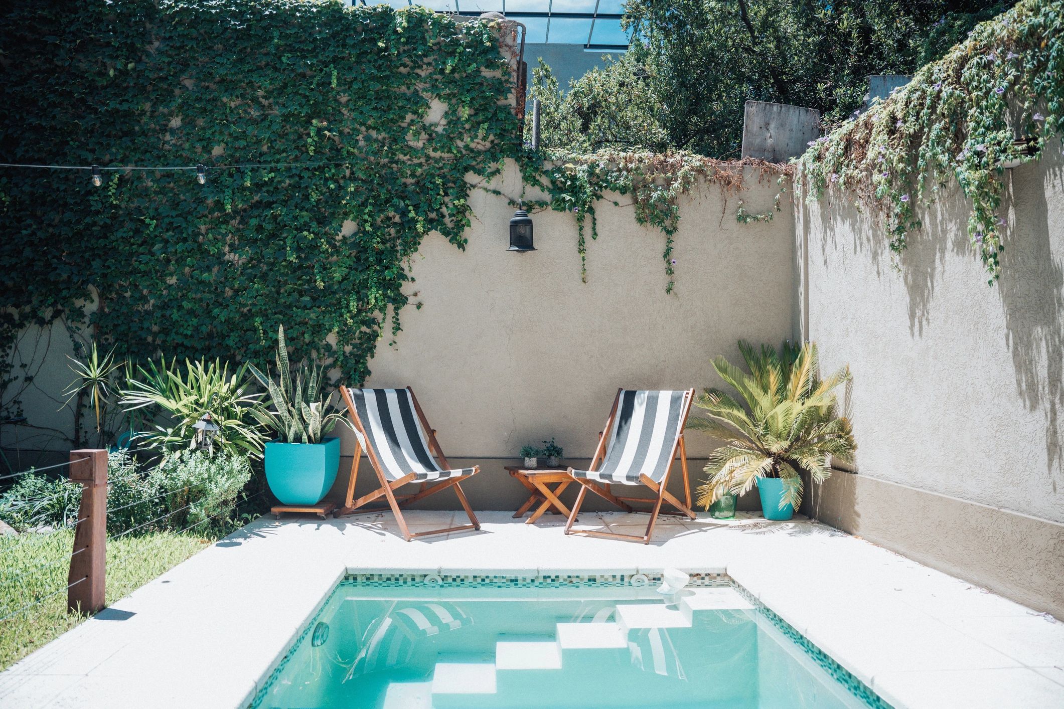 Poolside lounge patio