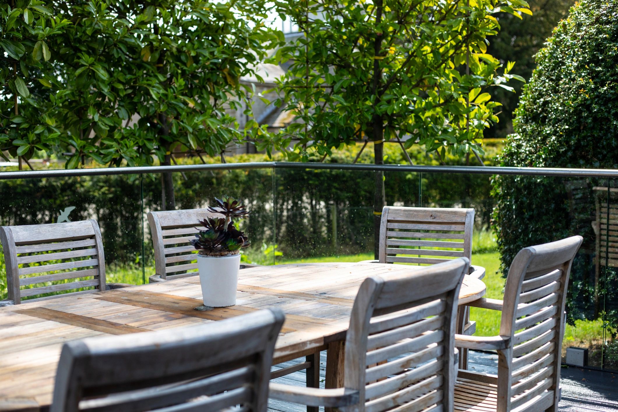 Garden seating and deck area